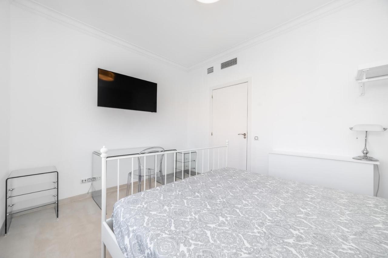 Granvia732 Apartment Barcelona Exterior foto